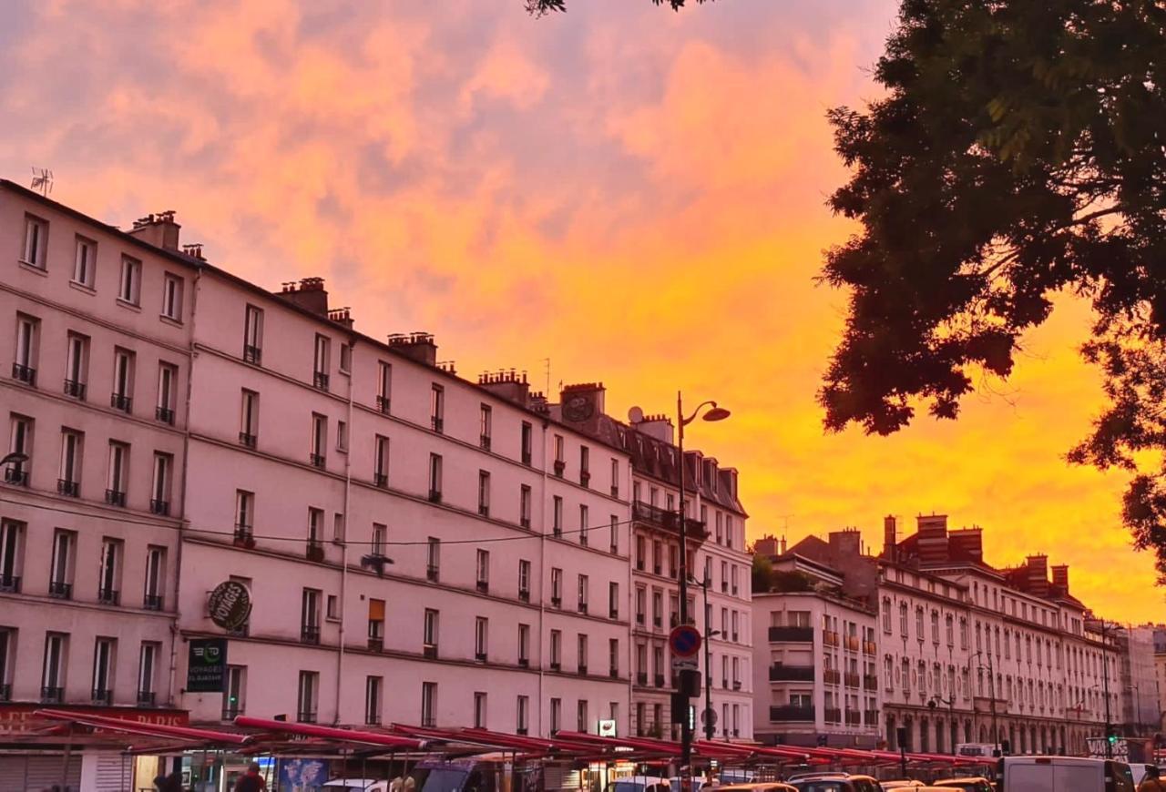 Les Rebelles Hotell Paris Exteriör bild